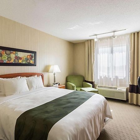 Quality Inn Marshall Mn Near University Esterno foto