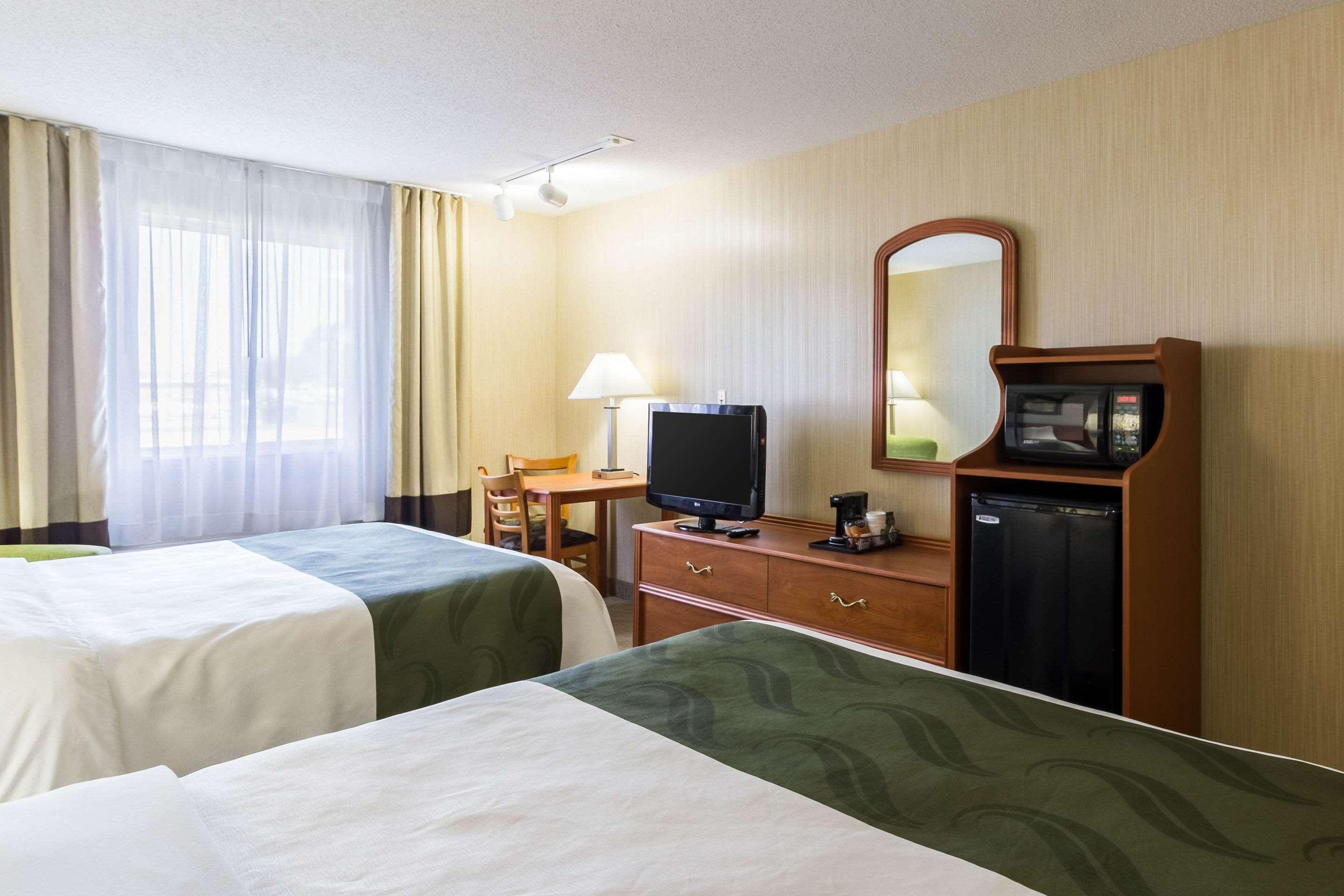 Quality Inn Marshall Mn Near University Esterno foto
