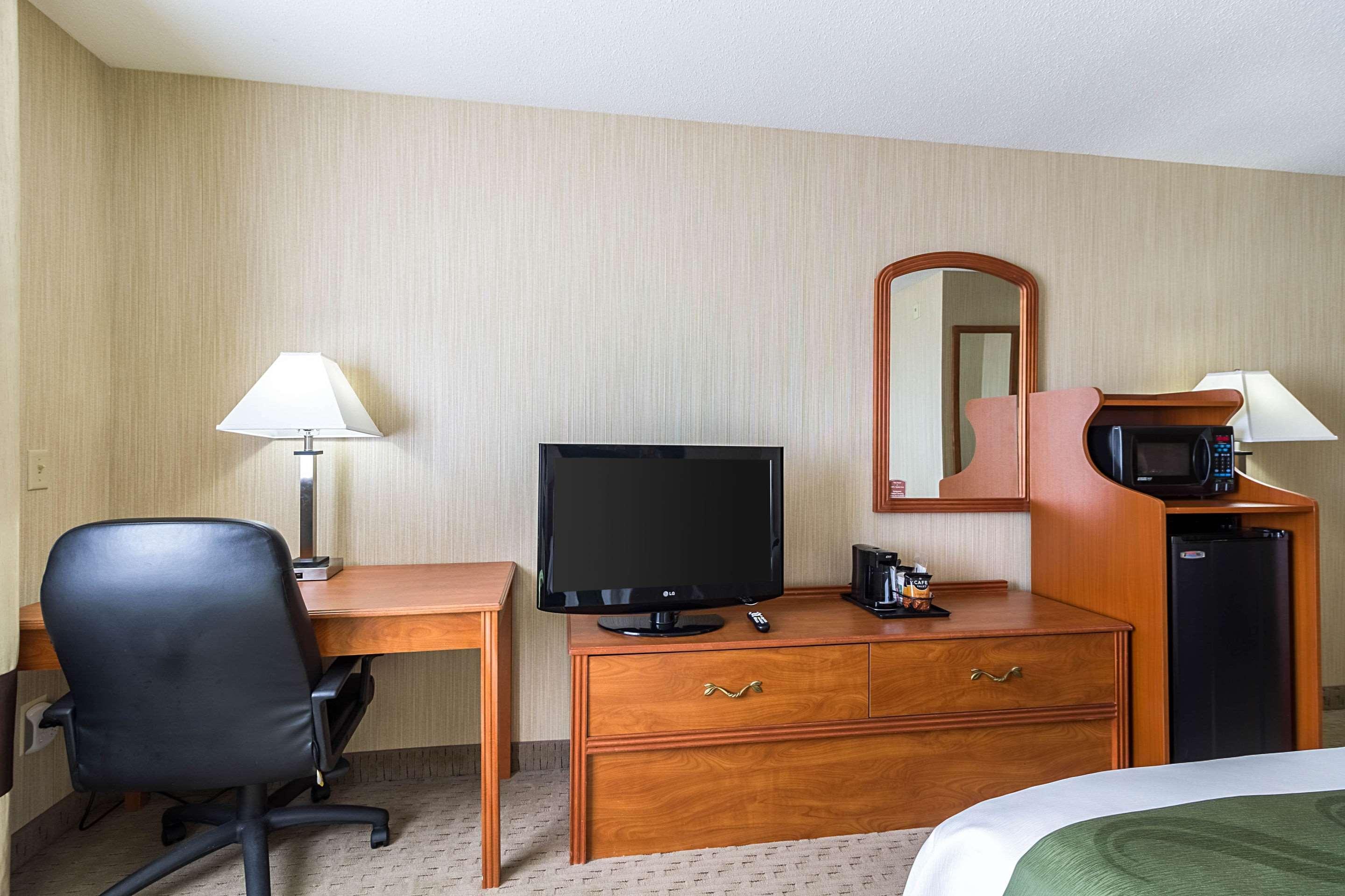 Quality Inn Marshall Mn Near University Esterno foto