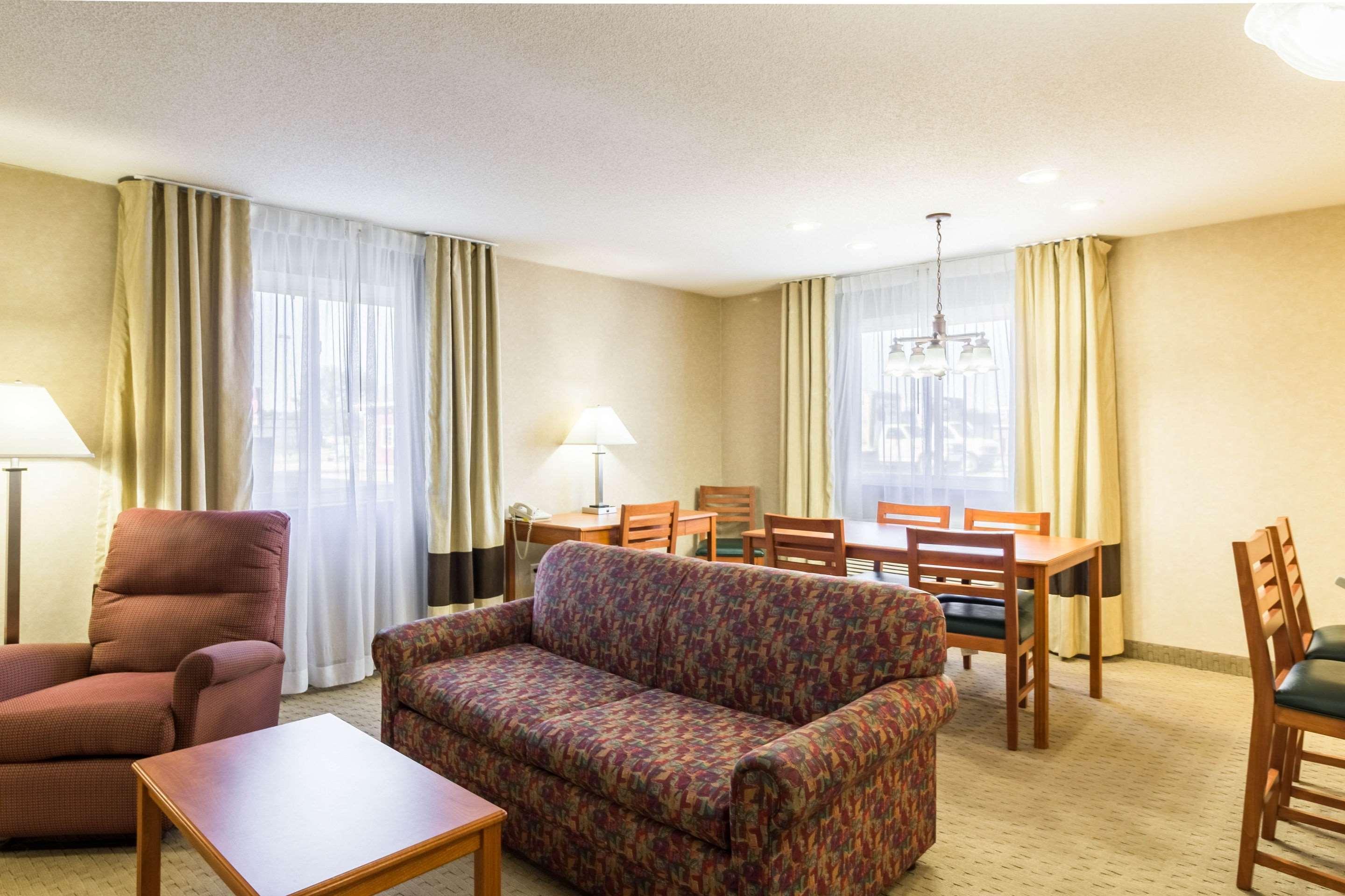 Quality Inn Marshall Mn Near University Esterno foto