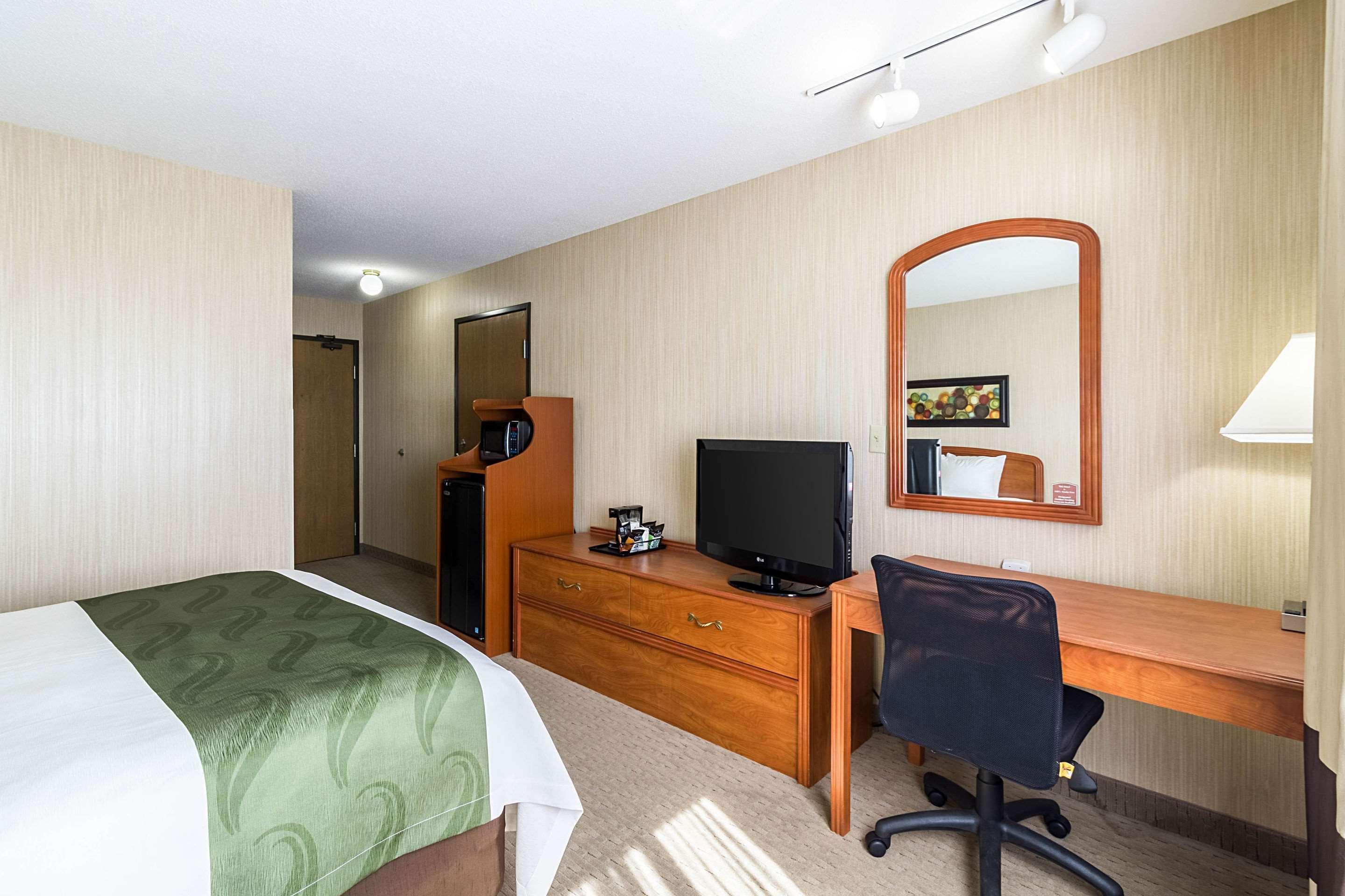 Quality Inn Marshall Mn Near University Esterno foto