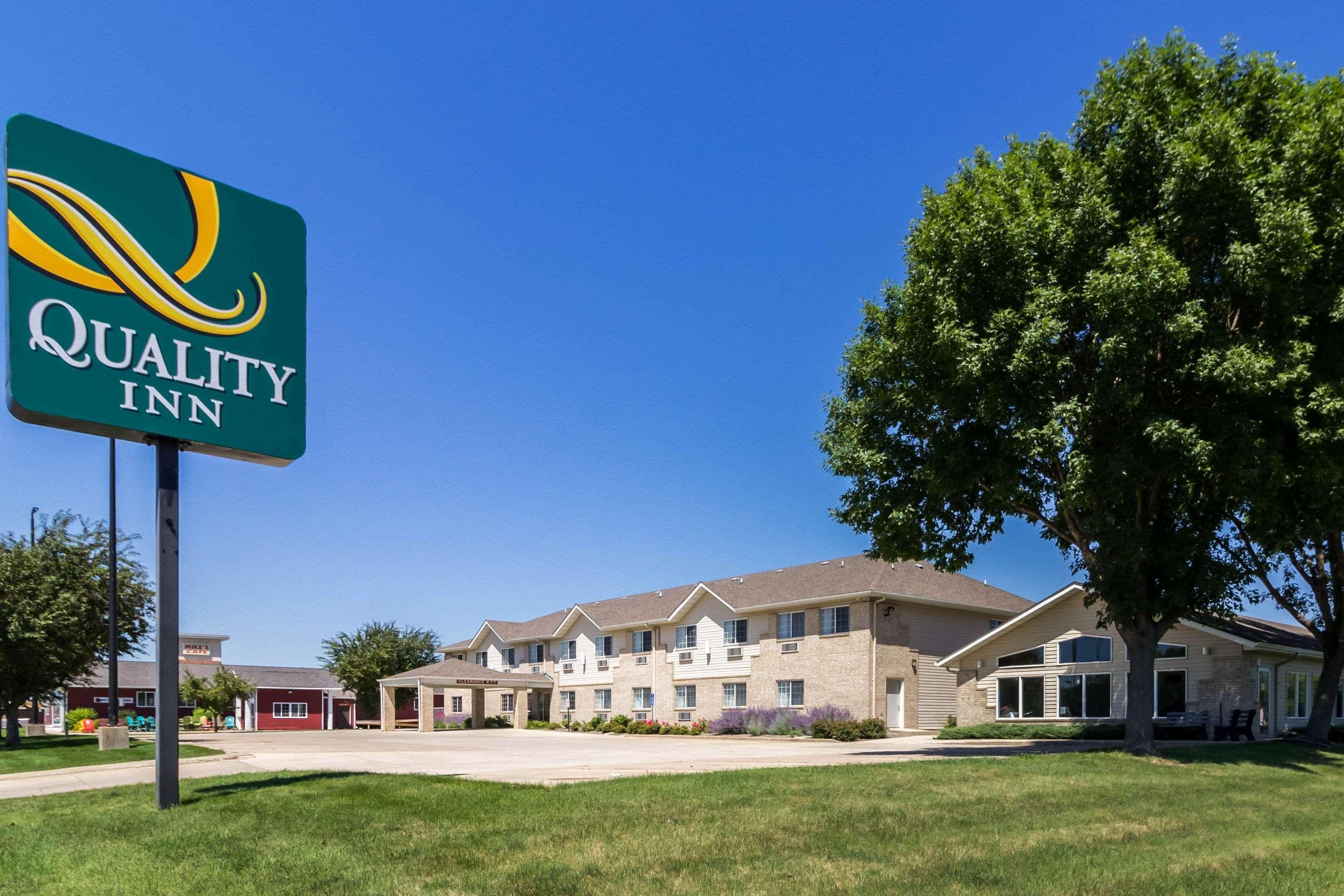 Quality Inn Marshall Mn Near University Esterno foto