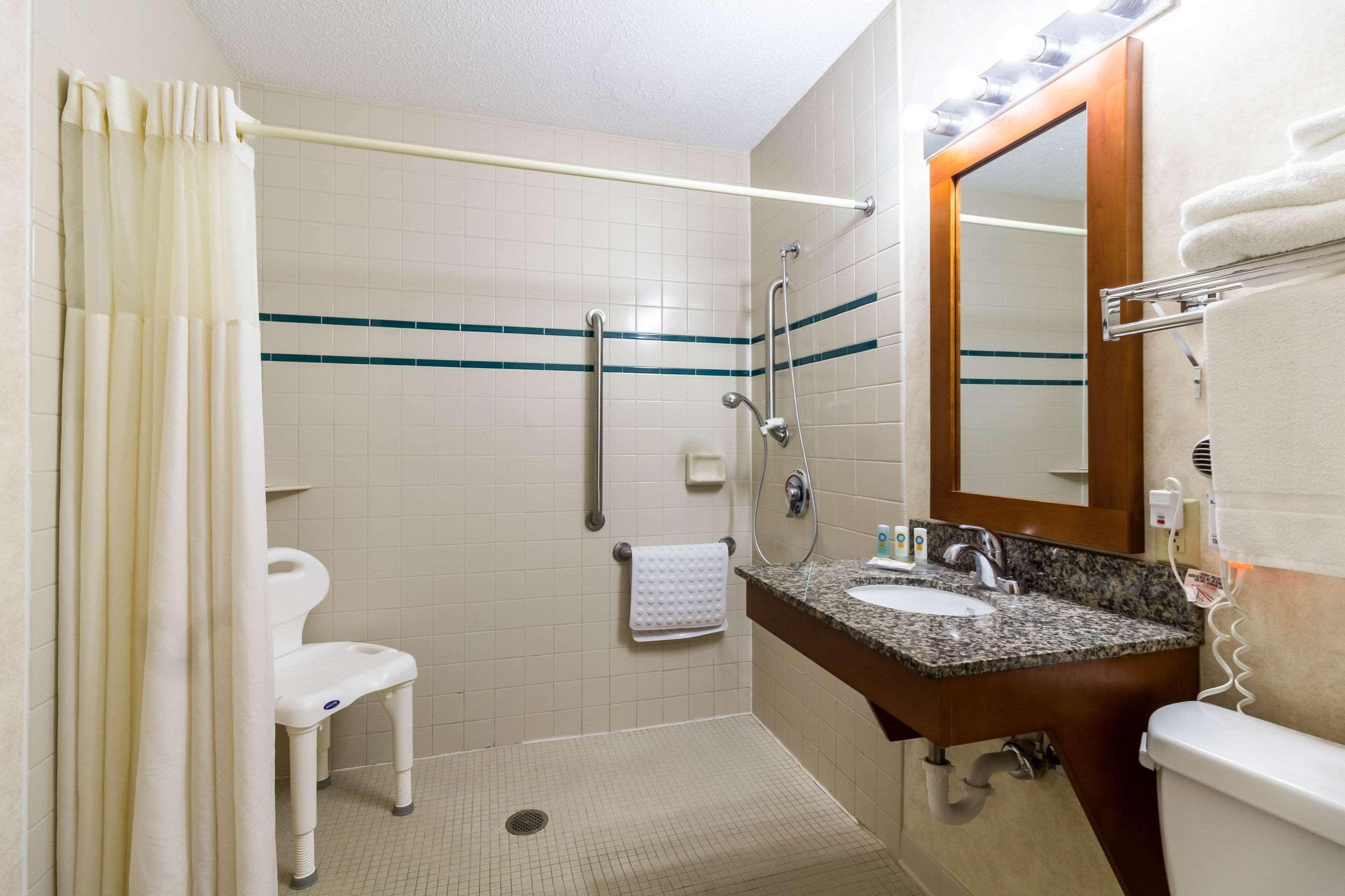 Quality Inn Marshall Mn Near University Esterno foto