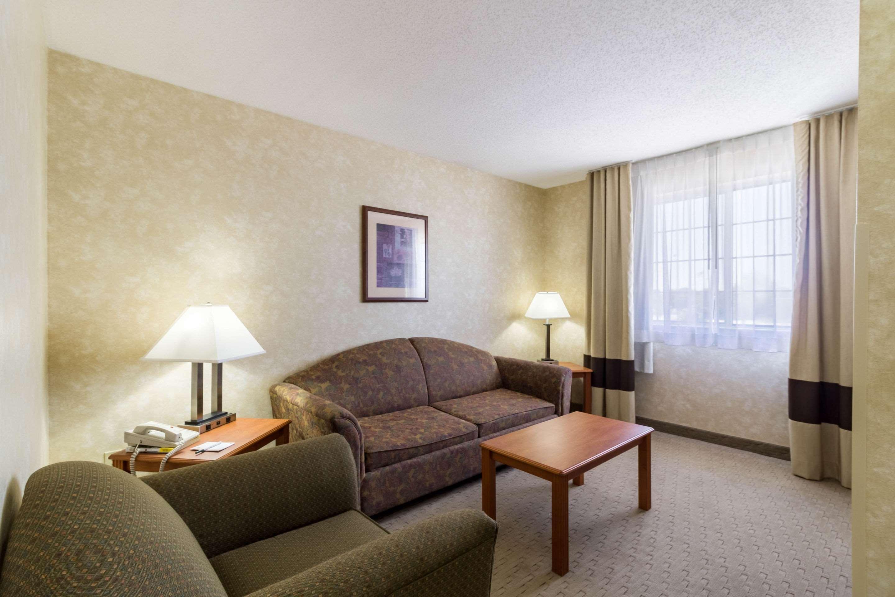 Quality Inn Marshall Mn Near University Esterno foto